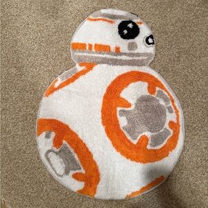 BB-8 Droid Shaped Plush Rug - White & Orange in excellent condition